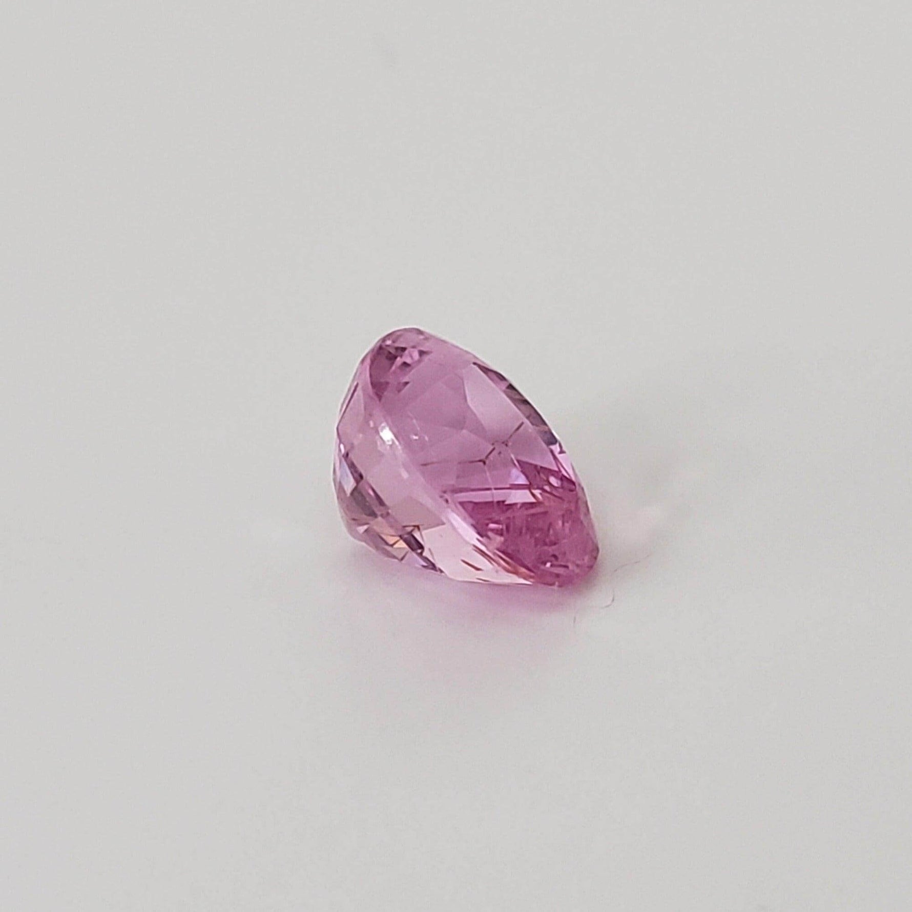 Rutile Sapphire | Oval Cut | Bright Pink | 8x6.5mm