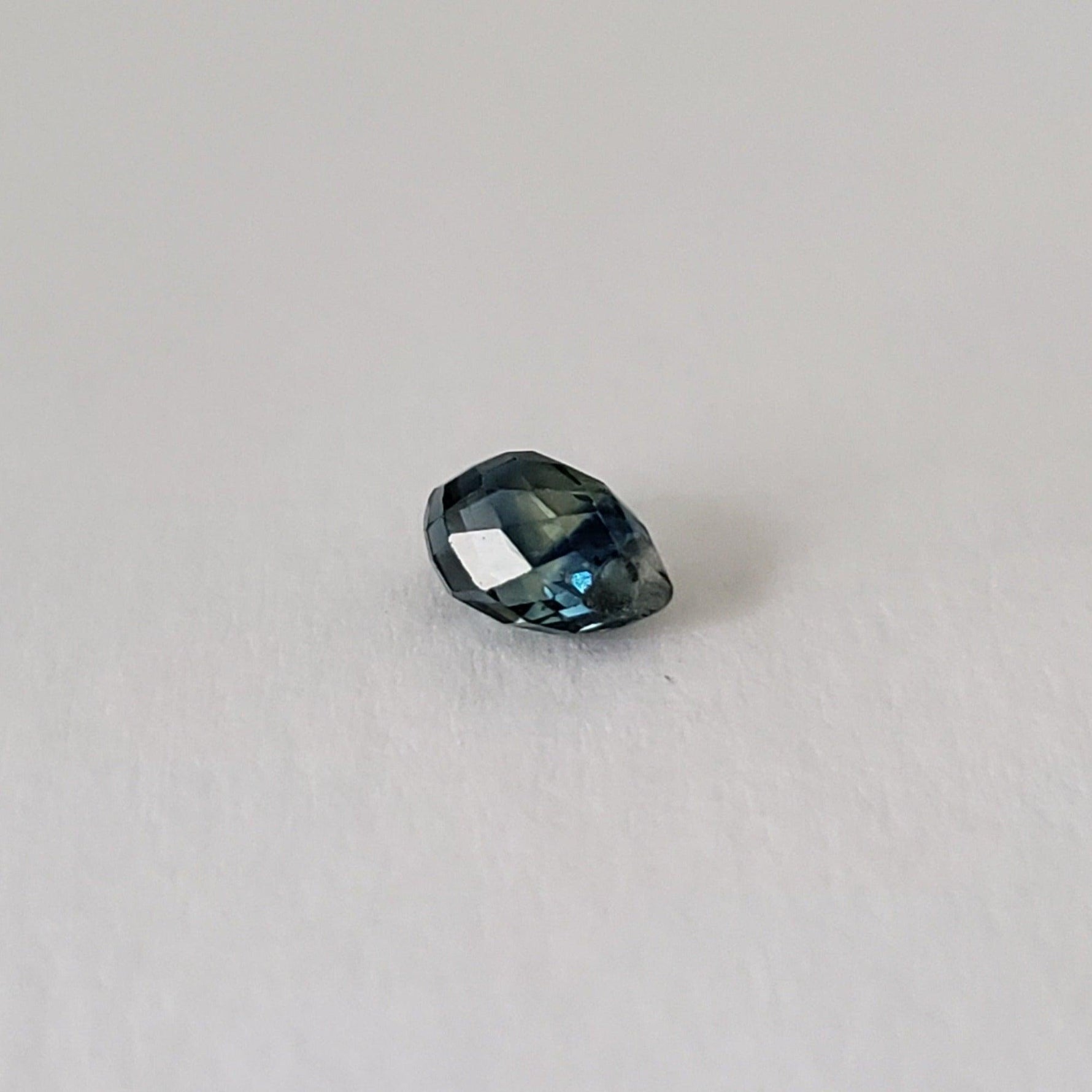  Sapphire | Briolette | Bi-Colour | 5.5x3.5mm | .54ct 