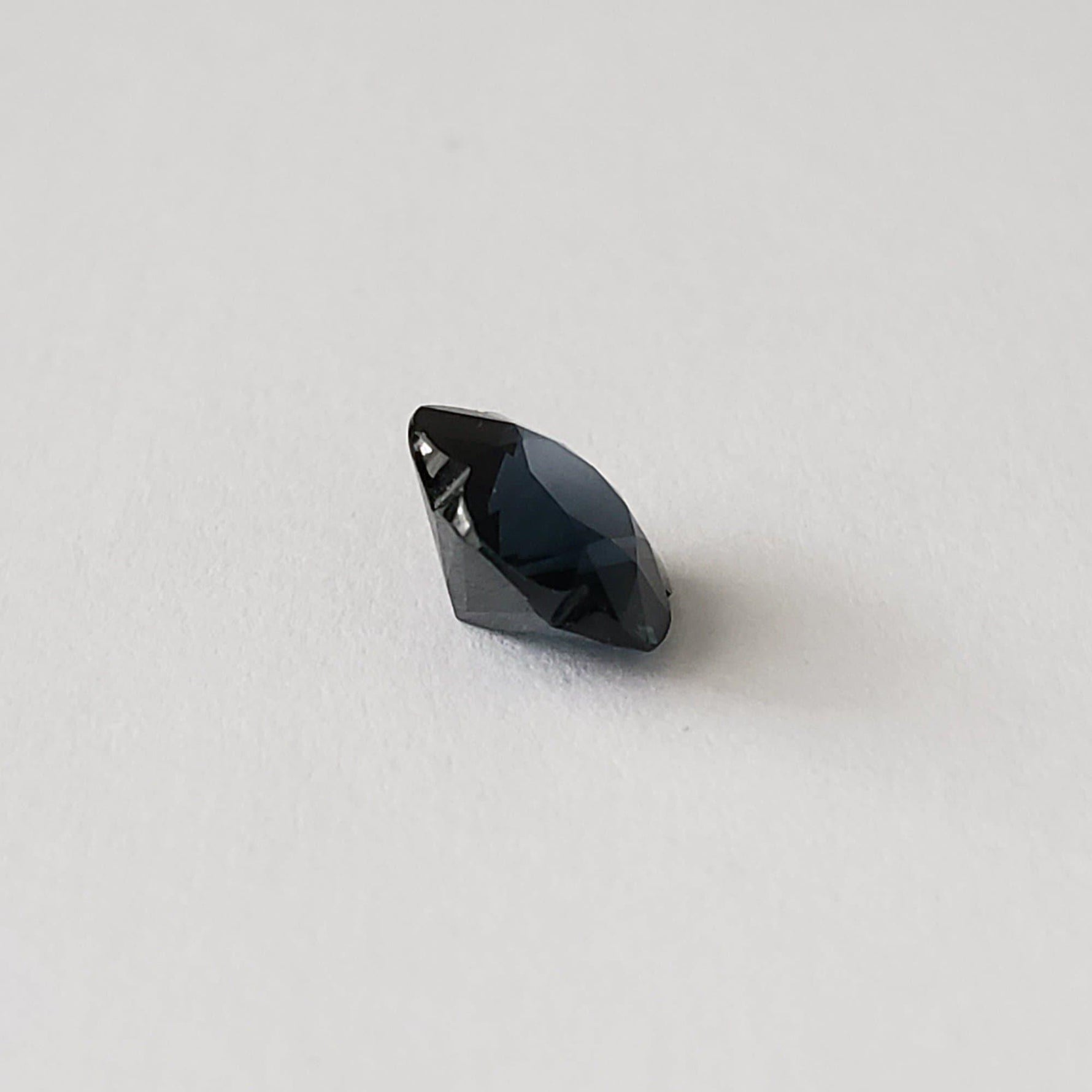 Sapphire | Flower Shape Diamond Cut | Dark Blue Green | 8mm 2.13ct