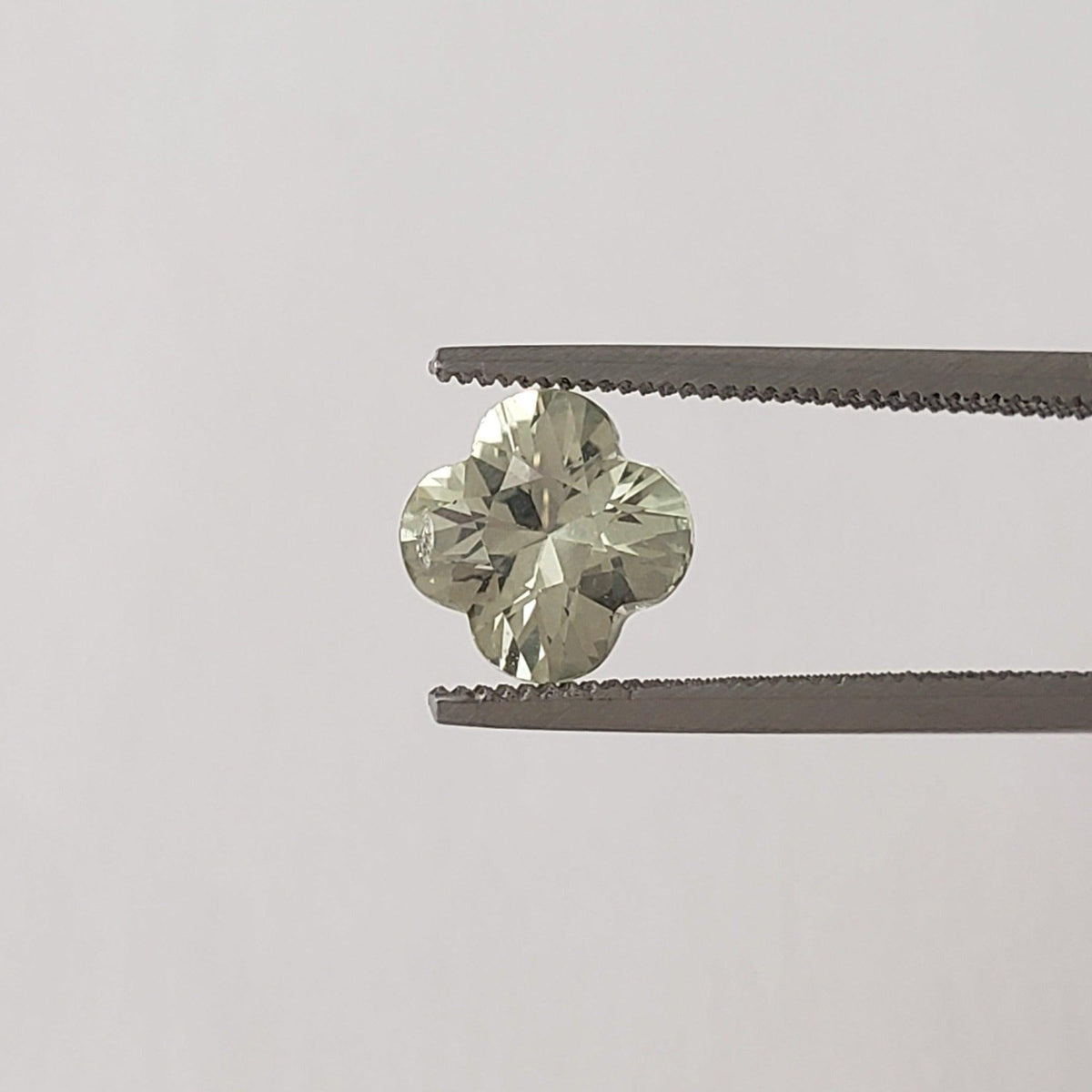 Sapphire | Flower Shape Diamond Cut | Green | 6.5mm 1.52ct | Africa