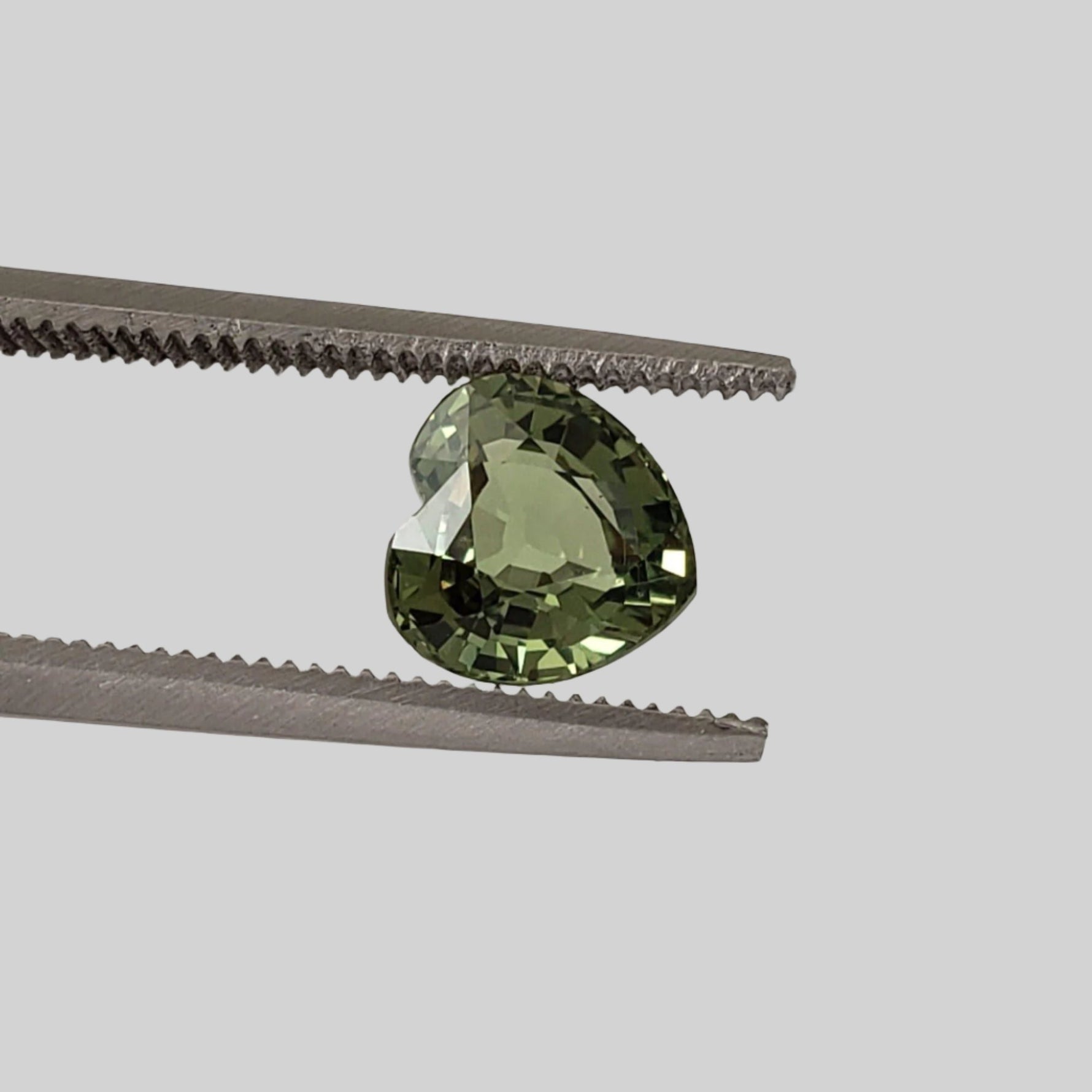 Sapphire | Heart Shape Cut | Lime Green | 6.5mm 1.40ct