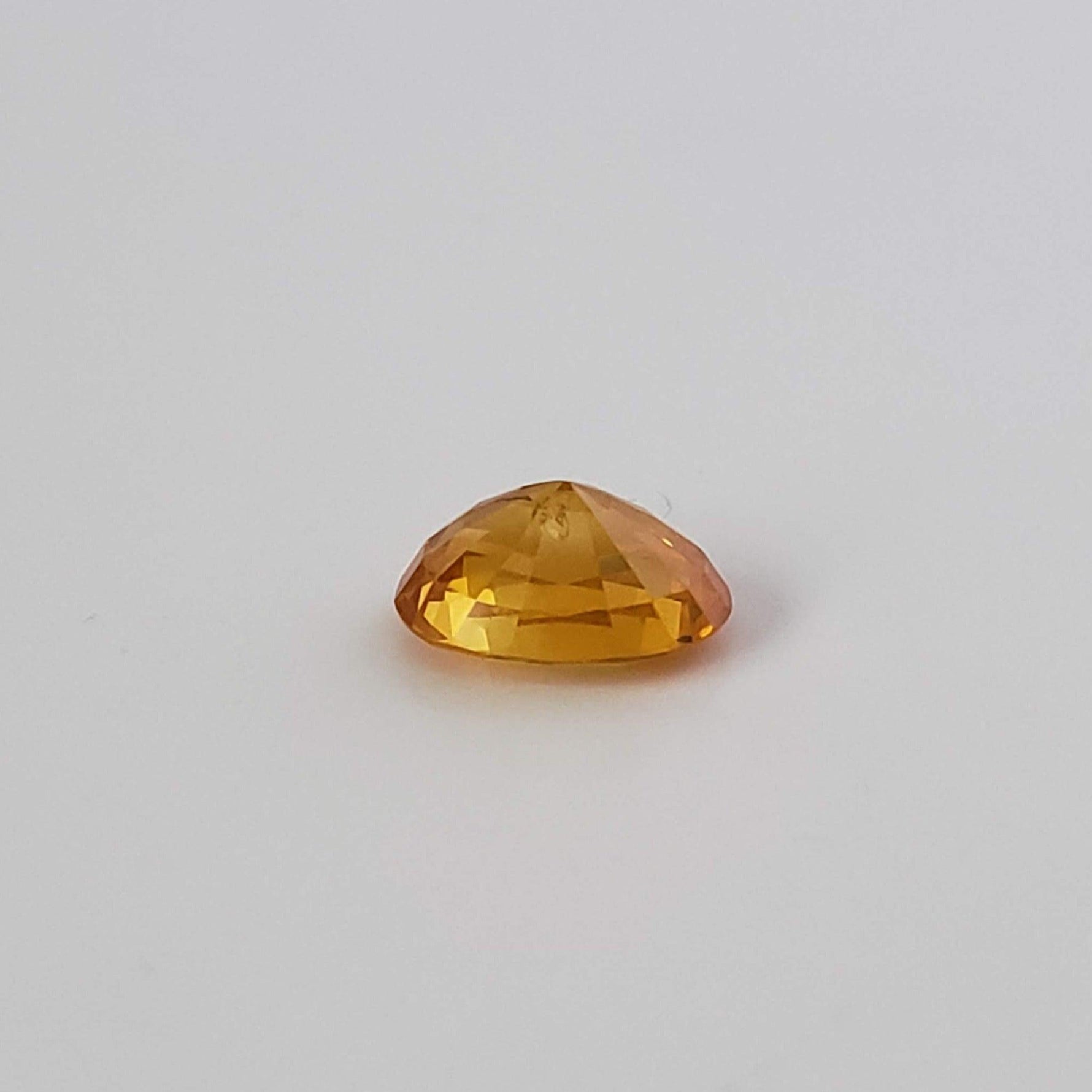 Sapphire | Oval Cut | Top Vibrant Yellow Golden | 8.6x6.4mm 2.14ct | Sri Lanka