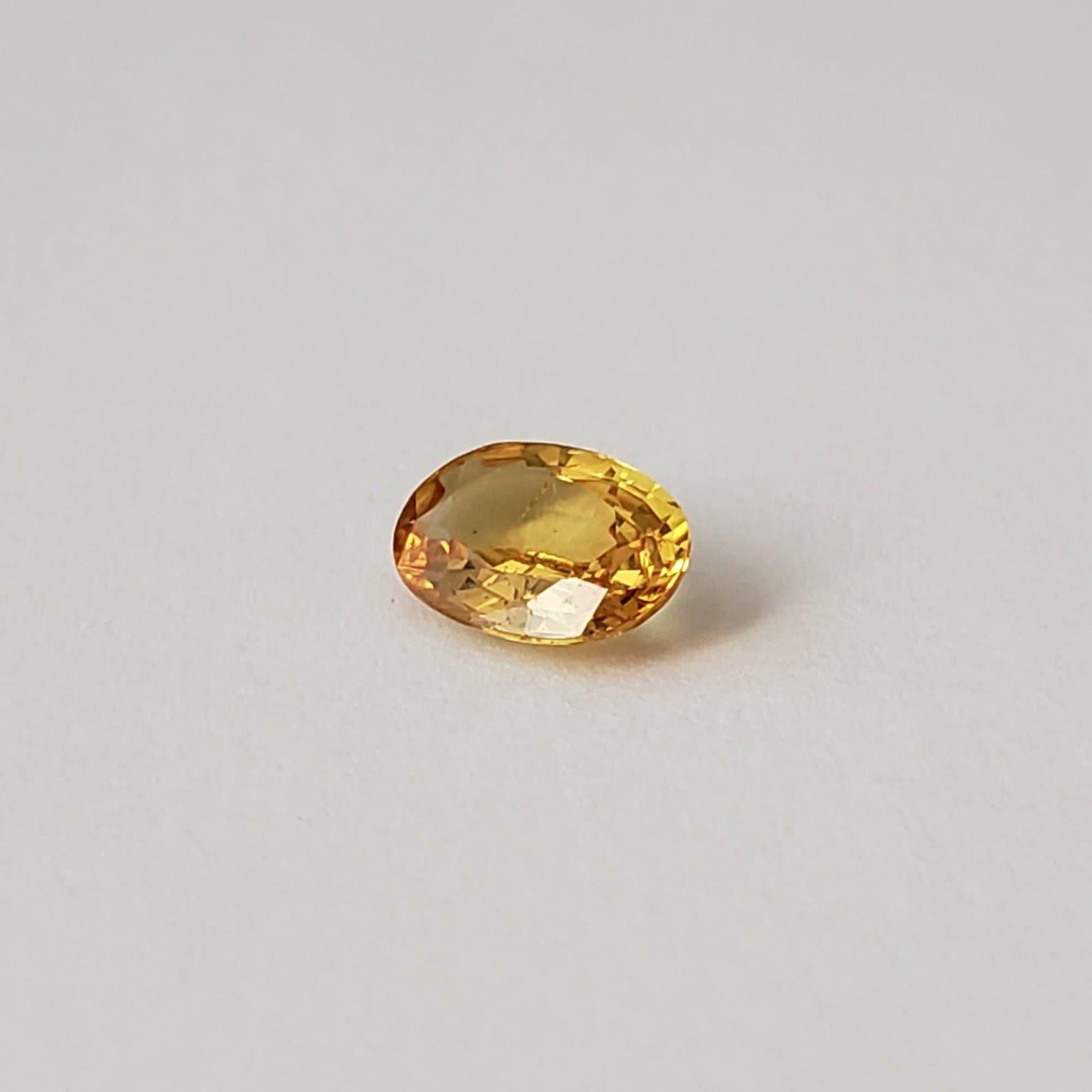Sapphire | Oval Cut | Vibrant Yellow | 8.7x6mm 1.58ct