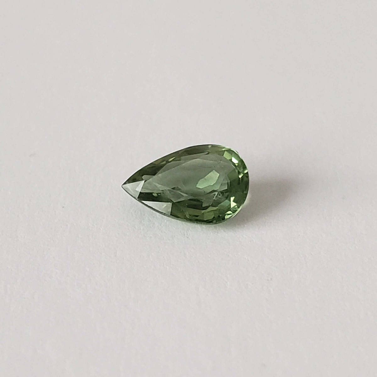  Sapphire | Pear Shape Cut | Green | 7.2x5.1mm 0.8ct | Africa 