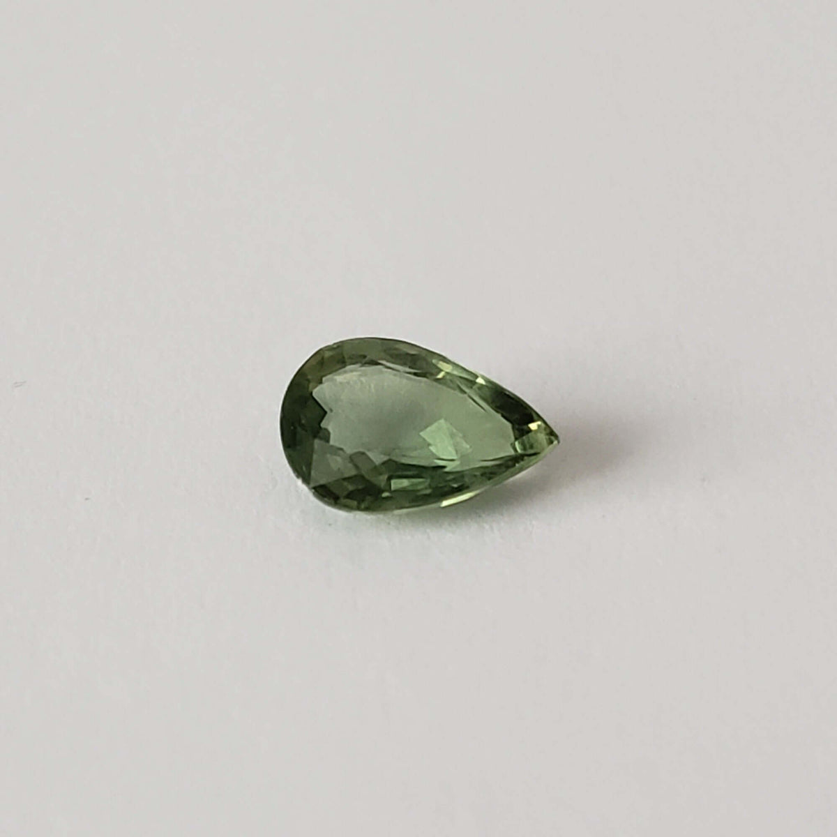  Sapphire | Pear Shape Cut | Green | 7.2x5.1mm 0.8ct | Africa 