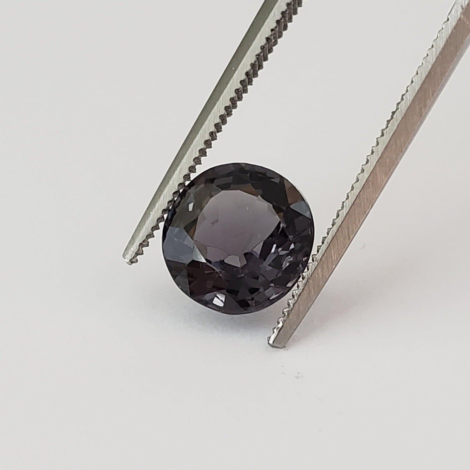 Spinel | Oval Cut | Deep Gray | Natural | 8x7.7mm 1.94ct