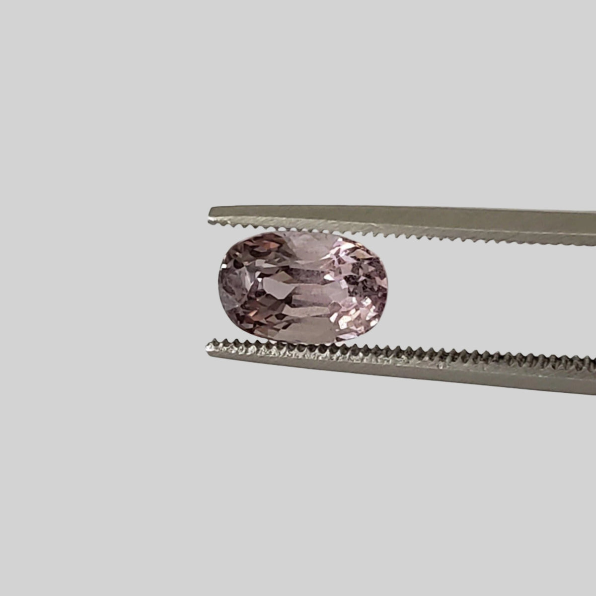 Spinel | Oval Cut | Light Purple | Natural | 8.4x5.6x5mm 1.88ct