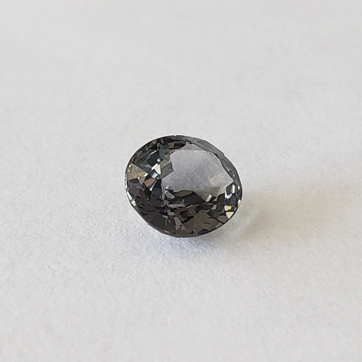  Spinel | Rare Titanium | Oval Cut | 6.8X6 mm 