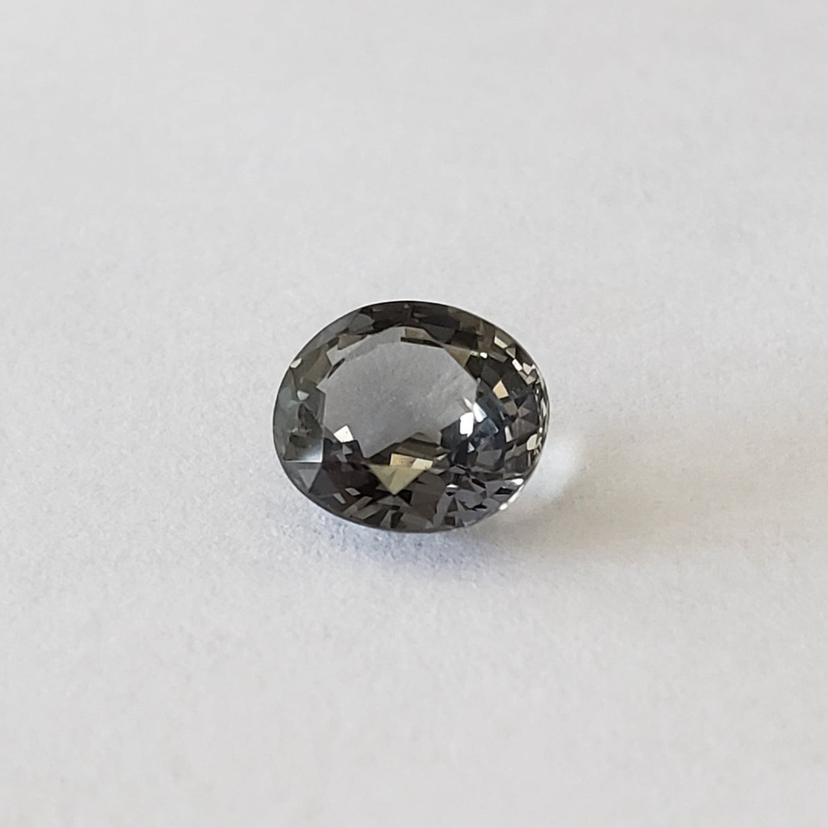  Spinel | Rare Titanium | Oval Cut | 6.8X6 mm 