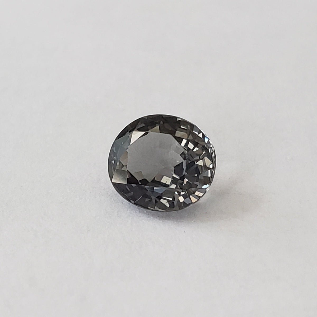  Spinel | Rare Titanium | Oval Cut | 6.8X6 mm 