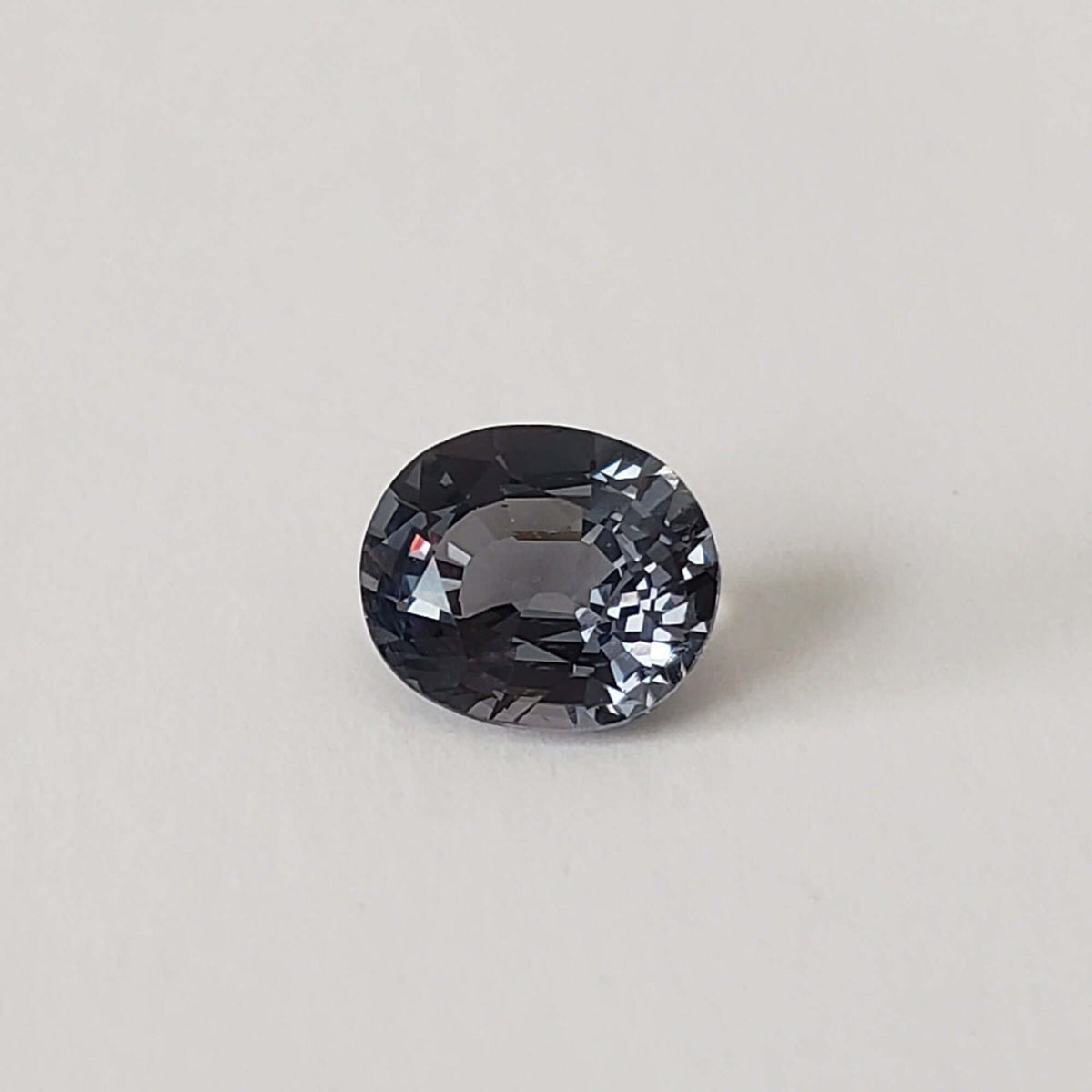  Spinel | Rare Titanium | Oval Cut | 7X6 mm 