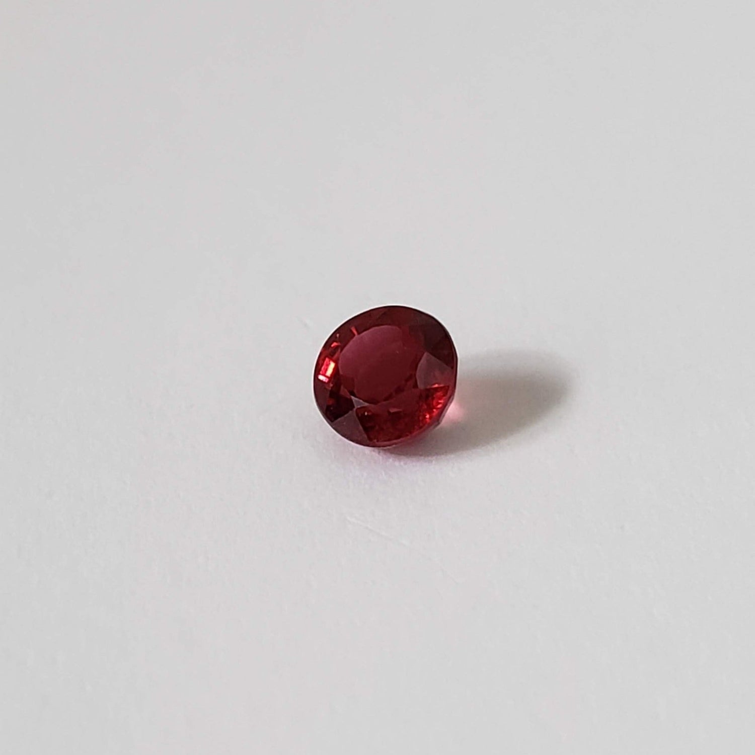 Spinelle | Coupe ronde | Rouge | 4,0 mm