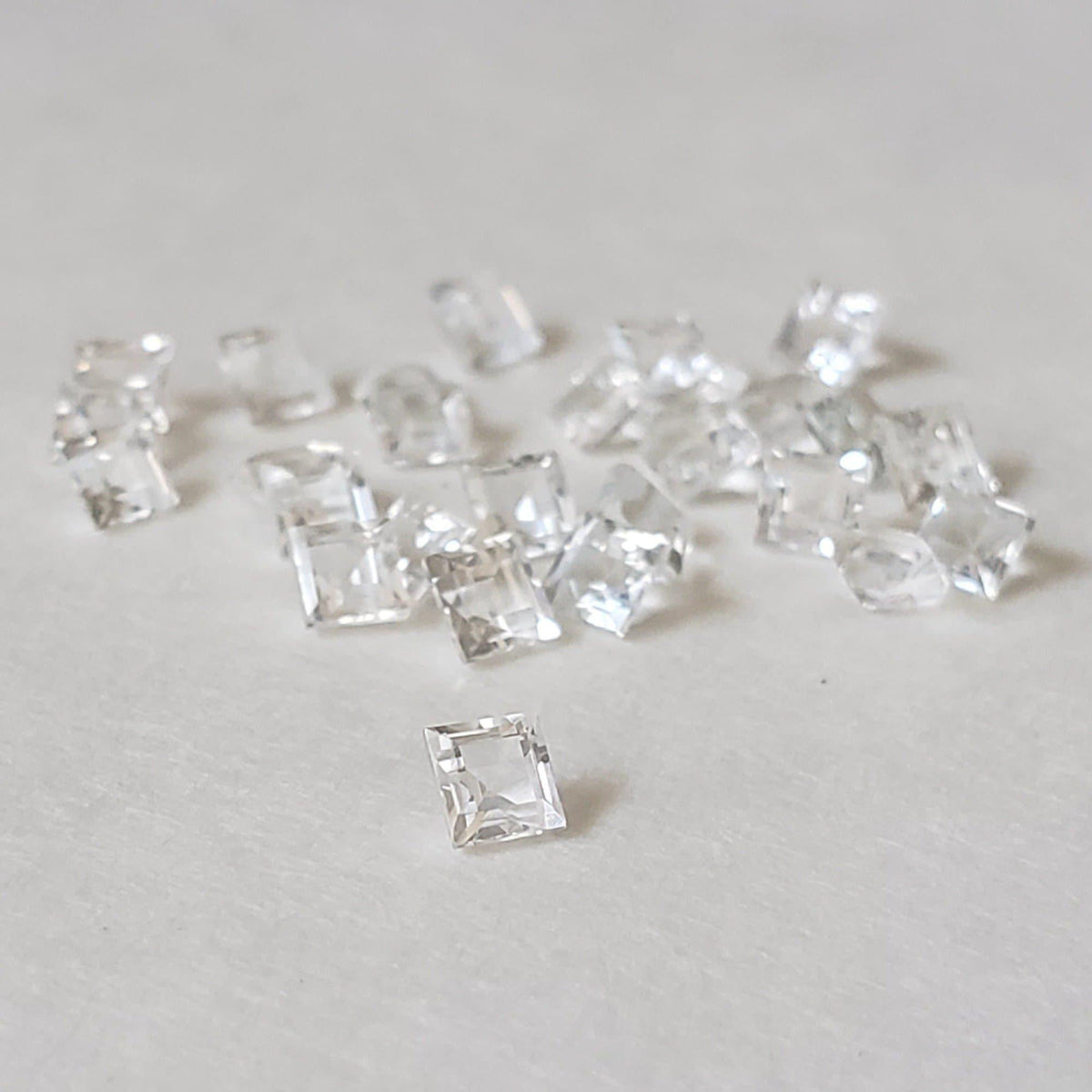 Topaz | Square Cut | White | 3mm