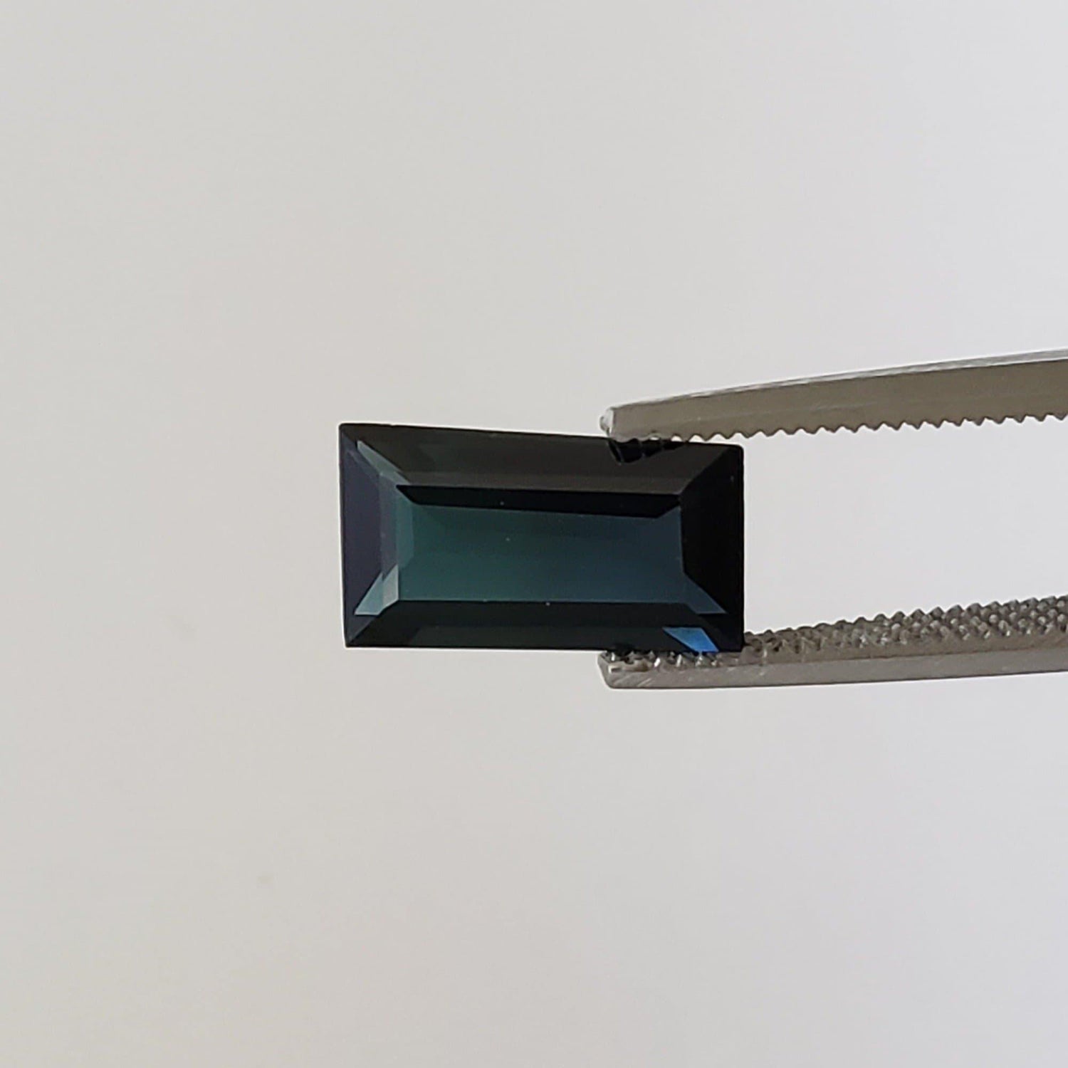 Tourmaline | Irregular Baguette Cut | Neon Blue | 9.9x5.6x5.15mm 1.47ct