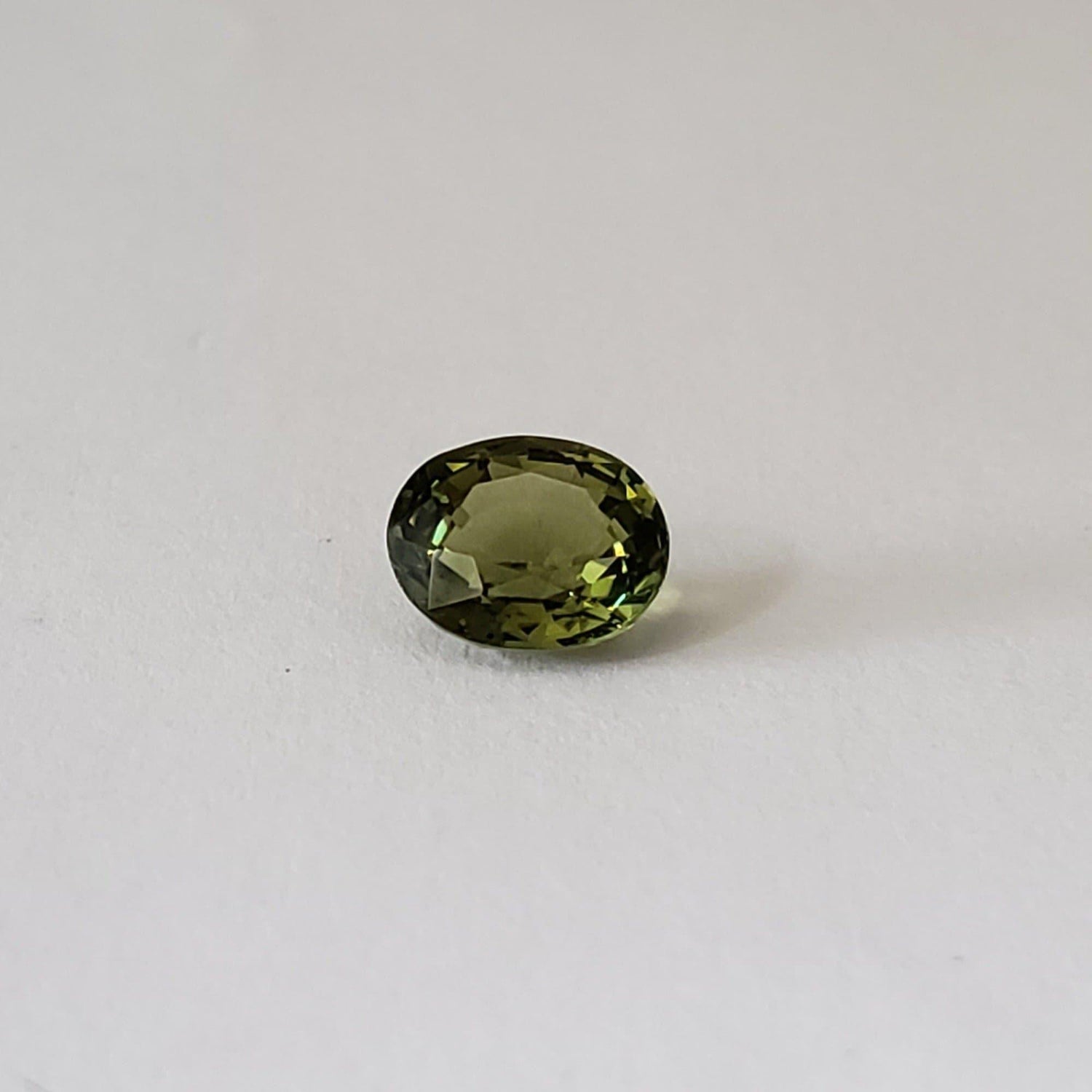 Tourmaline | Oval Cut | Lime Green | 7.5x6.5mm 1.55ct