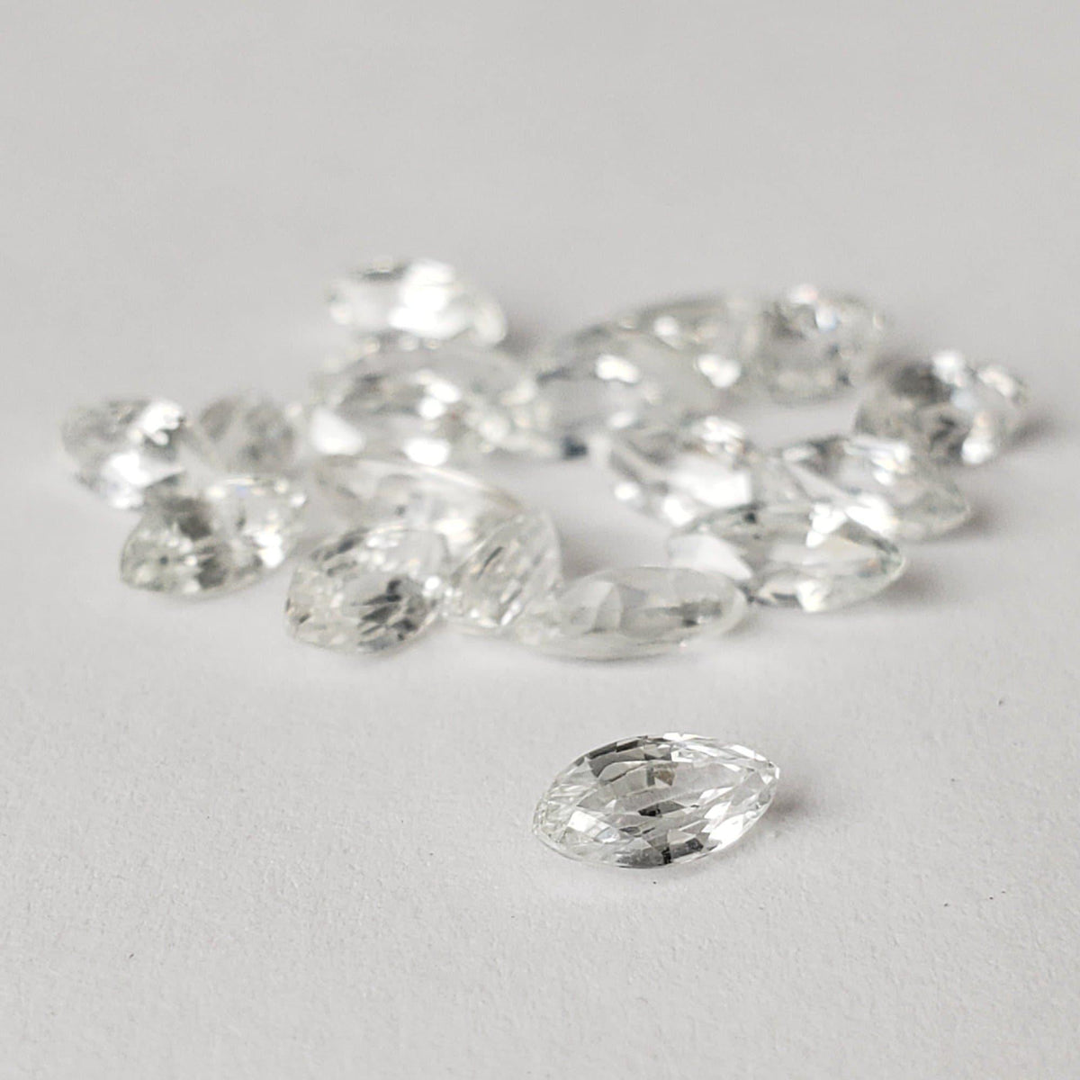 Zircon | Marquise Cut | White | 7x3.5mm