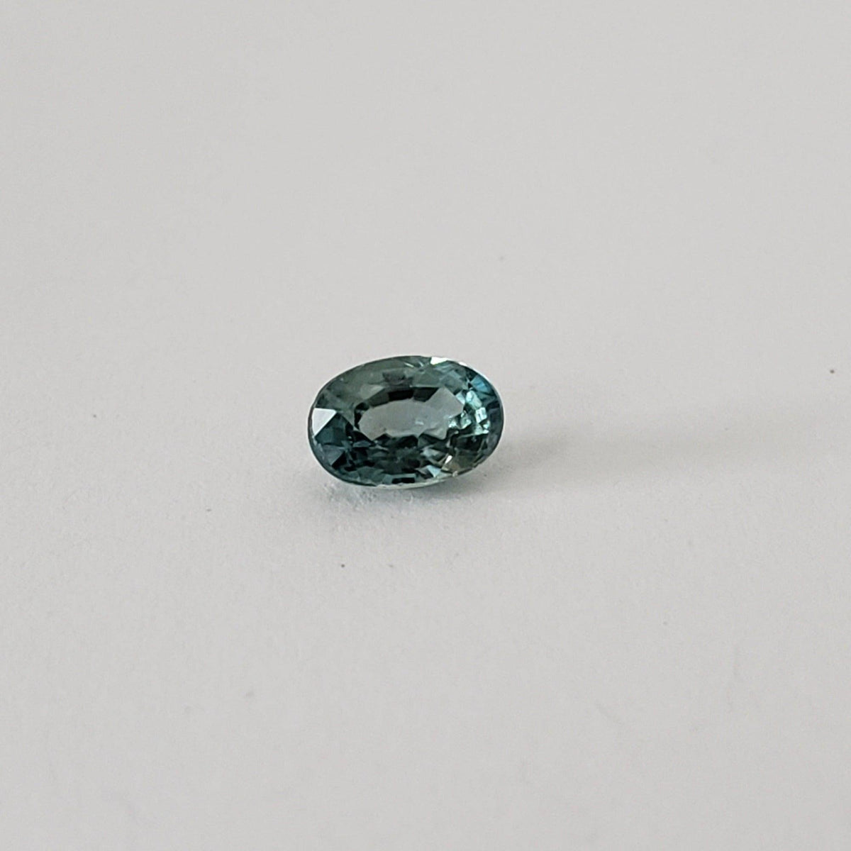 Zircon | Oval Cut | Blue | 6x4mm 0.85ct | Cambodia