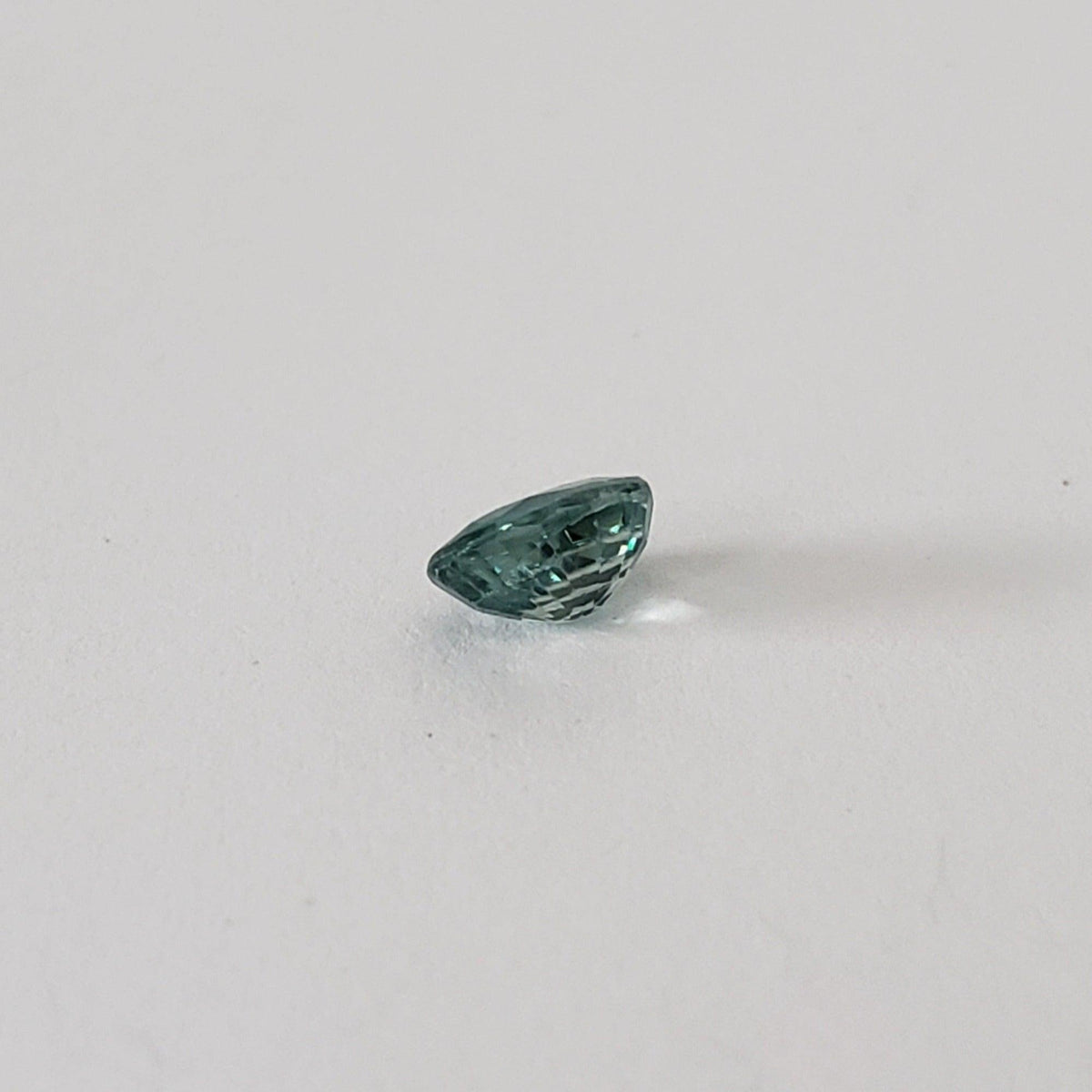 Zircon | Oval Cut | Blue | 6x4mm 0.85ct | Cambodia