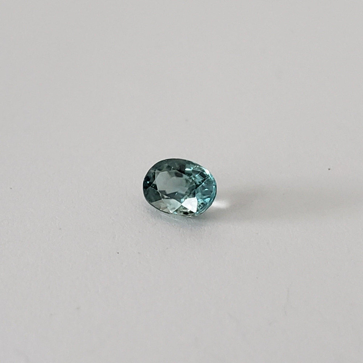 Zircon | Oval Cut | Blue | 6x4mm 0.85ct | Cambodia