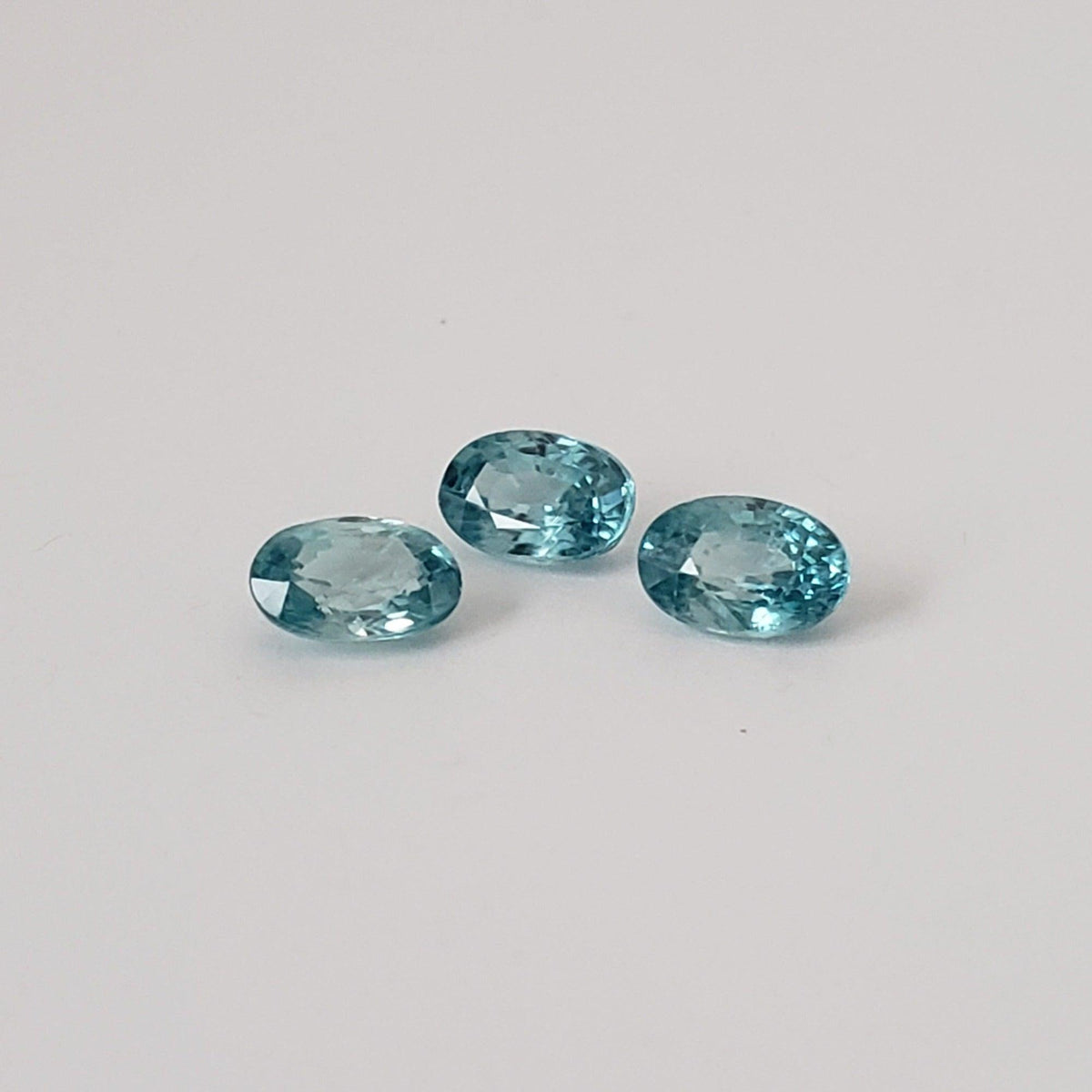  Zircon | Oval Cut | Blue | 6x4mm | Cambodia 