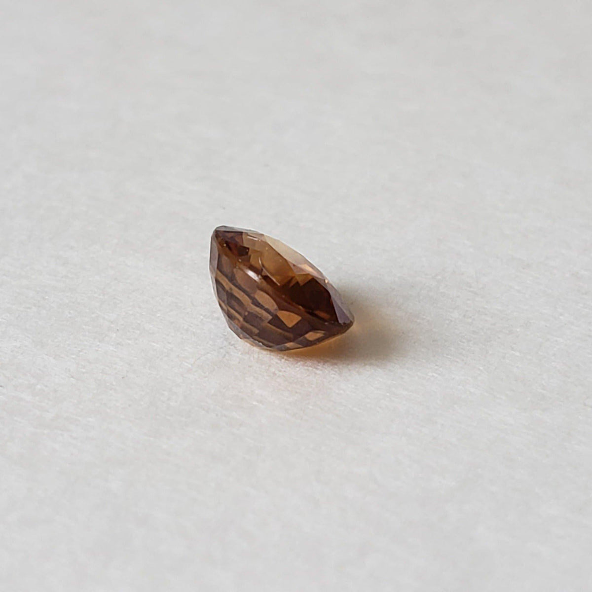  Zircon | Oval Cut | Burnt Orange | 8x6.5mm 2.25ct | Cambodia 