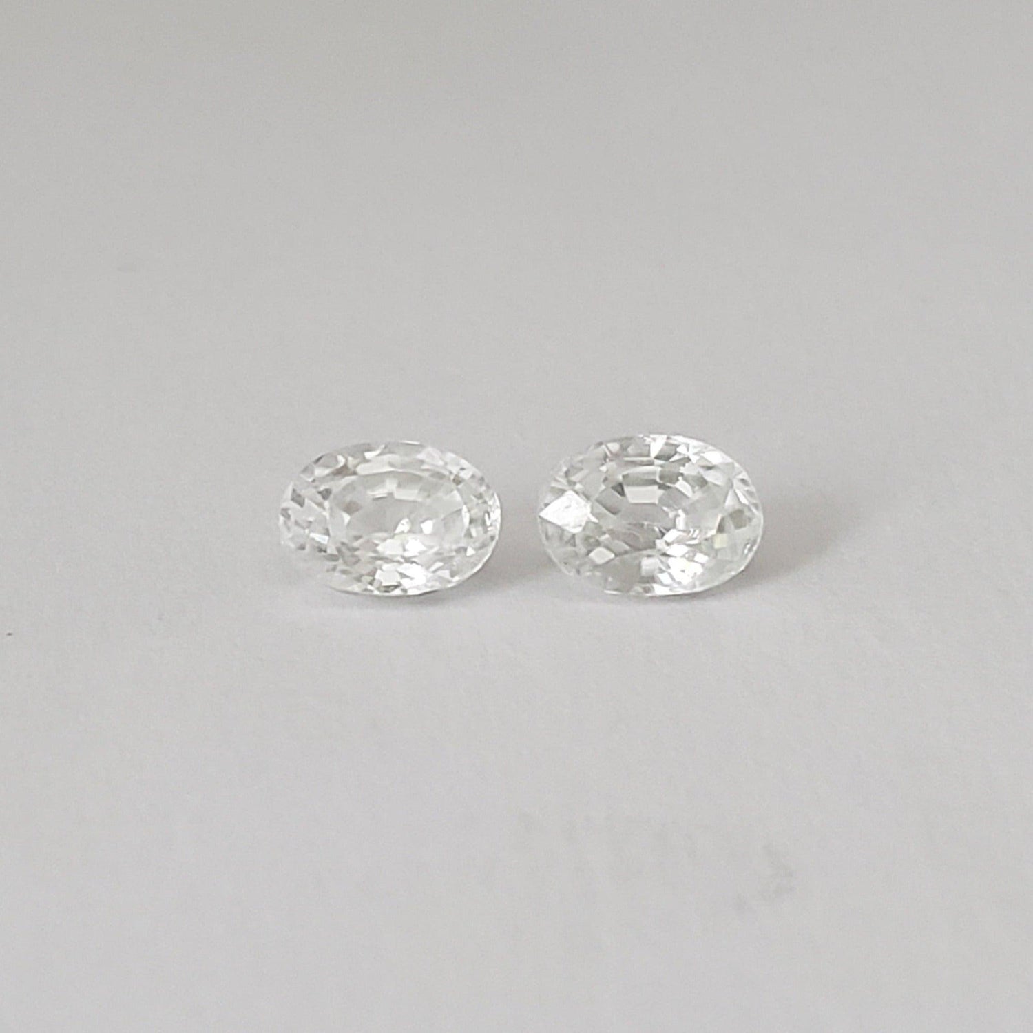  Zircon Pair | Oval Cut | White | 7x5 mm | Africa 