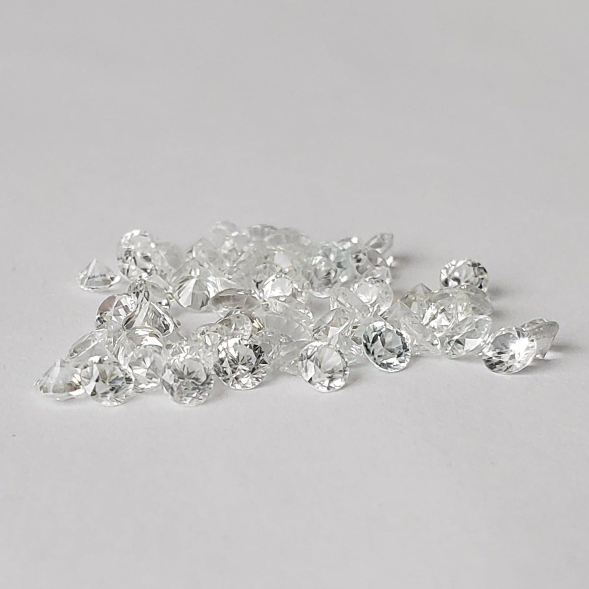  Zircon | Round Diamond Cut | White | 3.5mm | Cambodia 